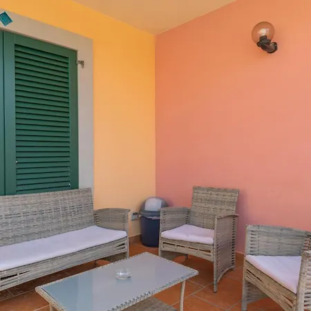 Apartamento Quaint I Mirti Bianchi 1 Bedroom Sleeps 4 Bilo 4 *