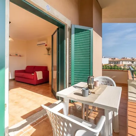 Quaint I Mirti Bianchi 1 Bedroom Sleeps 4 Bilo 4 * Santa Teresa Gallura