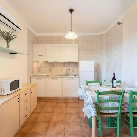 Quaint I Mirti Bianchi 1 Bedroom Sleeps 4 Bilo 4