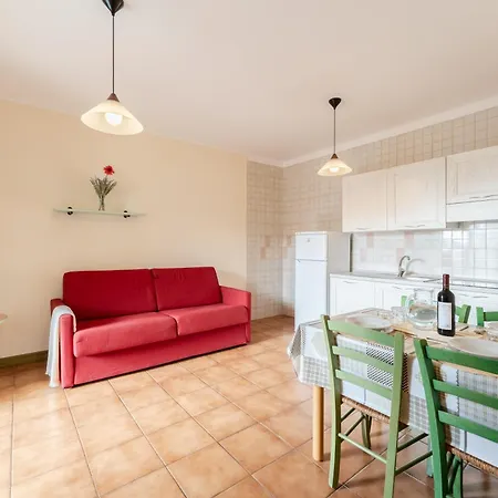 Quaint I Mirti Bianchi 1 Bedroom Sleeps 4 Bilo 4 Santa Teresa Gallura