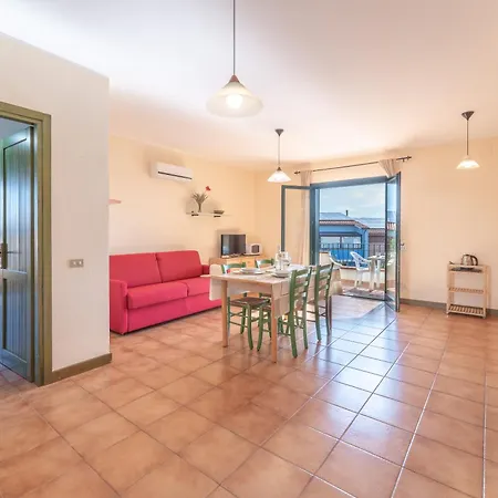 Quaint I Mirti Bianchi 1 Bedroom Sleeps 4 Bilo 4