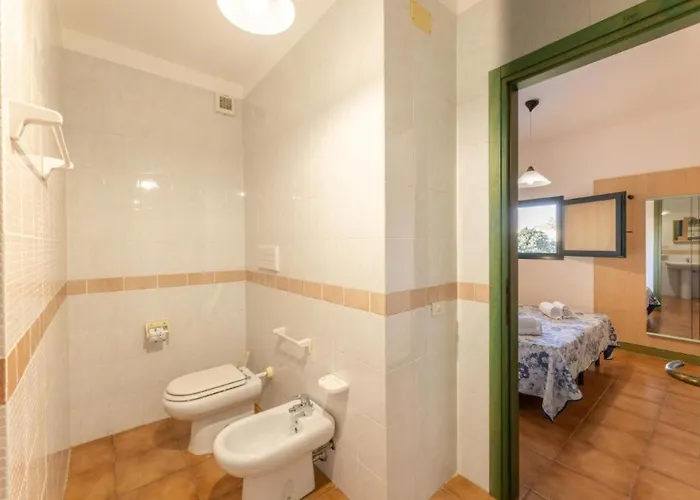 Quaint I Mirti Bianchi 1 Bedroom Sleeps 4 Bilo 4 * Santa Teresa Gallura