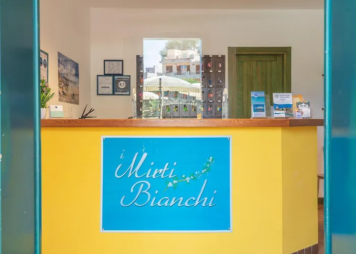 Quaint I Mirti Bianchi 1 Bedroom Sleeps 4 Bilo 4 Appartement