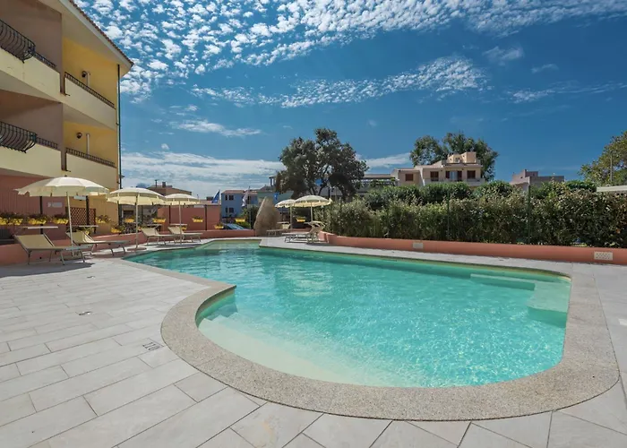 Quaint I Mirti Bianchi 1 Bedroom Sleeps 4 Bilo 4 Appartement Santa Teresa Gallura